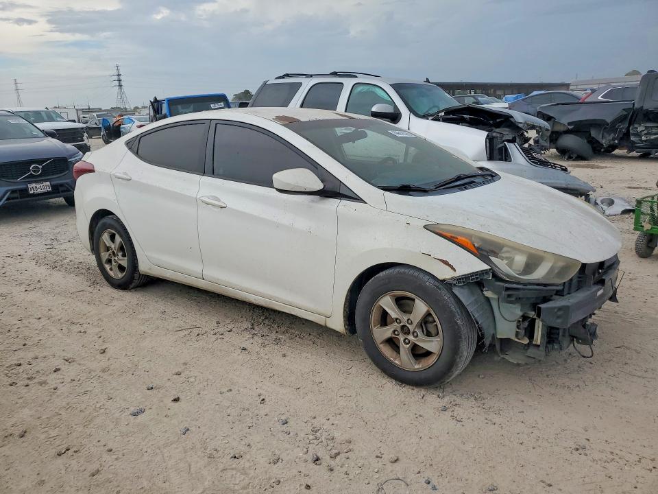 Photo 4 from auction – 2014 HYUNDAI ELANTRA with VIN 5NPDH4AEXEH505632