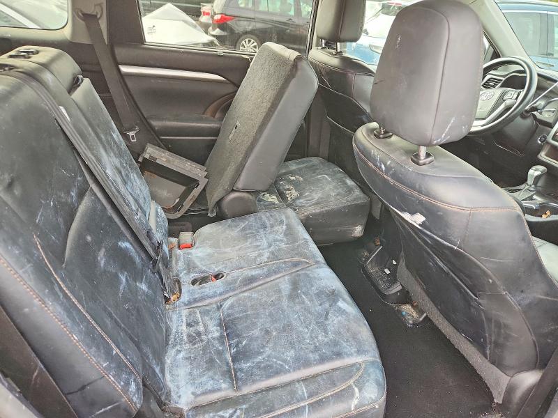 Photo 11 from auction – 2014 TOYOTA HIGHLANDER with VIN 5TDJKRFH2ES023378