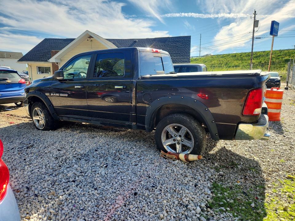 Снимка 2 от търг – 2011 DODGE RAM 1500 с VIN 1D7RV1CTXBS546337