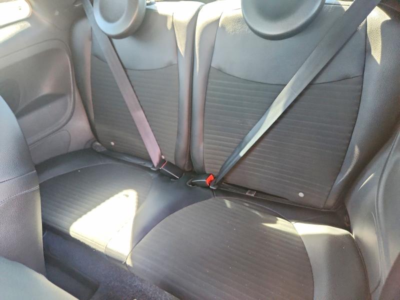 Фото 10 с аукциона – 2015 FIAT 500 с VIN 3C3CFFBRXFT500225