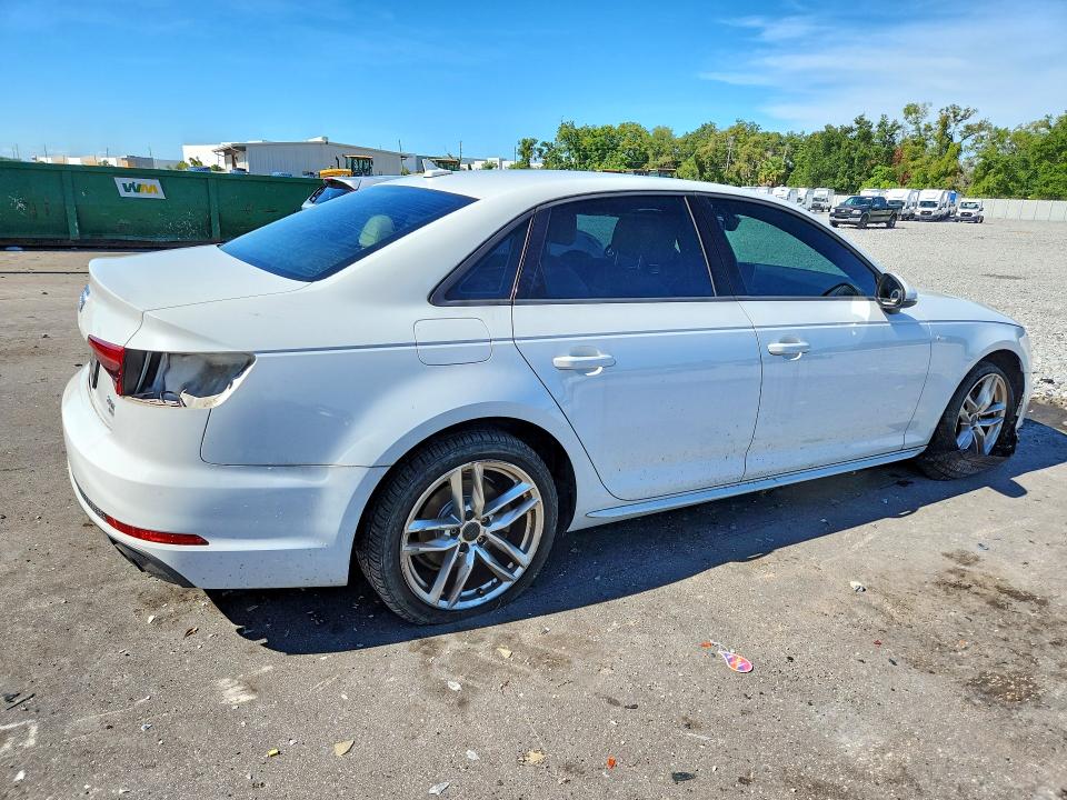 Снимка 3 от търг – 2017 AUDI A4 с VIN WAUKMAF42HN057874
