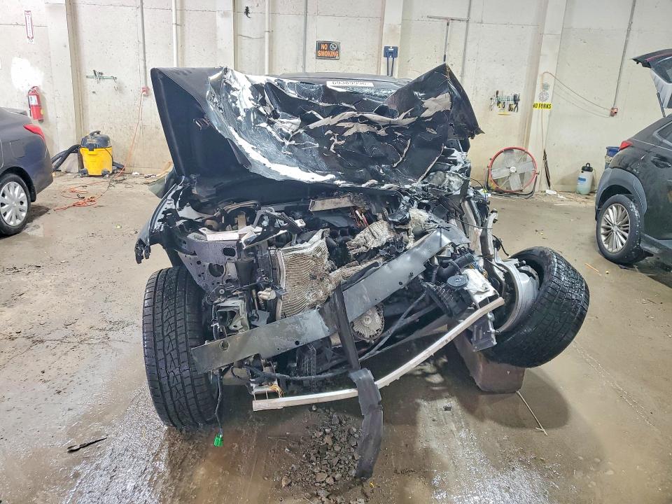 Photo 5 from auction – 2018 VOLVO XC60 with VIN LYVA22RK0JB074005