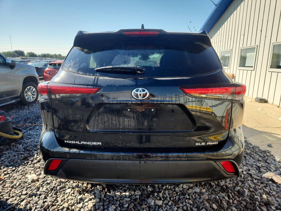 Photo 6 from auction – 2021 TOYOTA HIGHLANDER with VIN 5TDHZRBHXMS552088