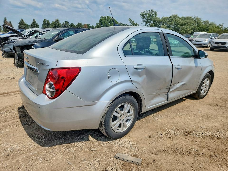 Photo 3 from auction – 2013 CHEVROLET SONIC with VIN 1G1JC5SHXD4217106