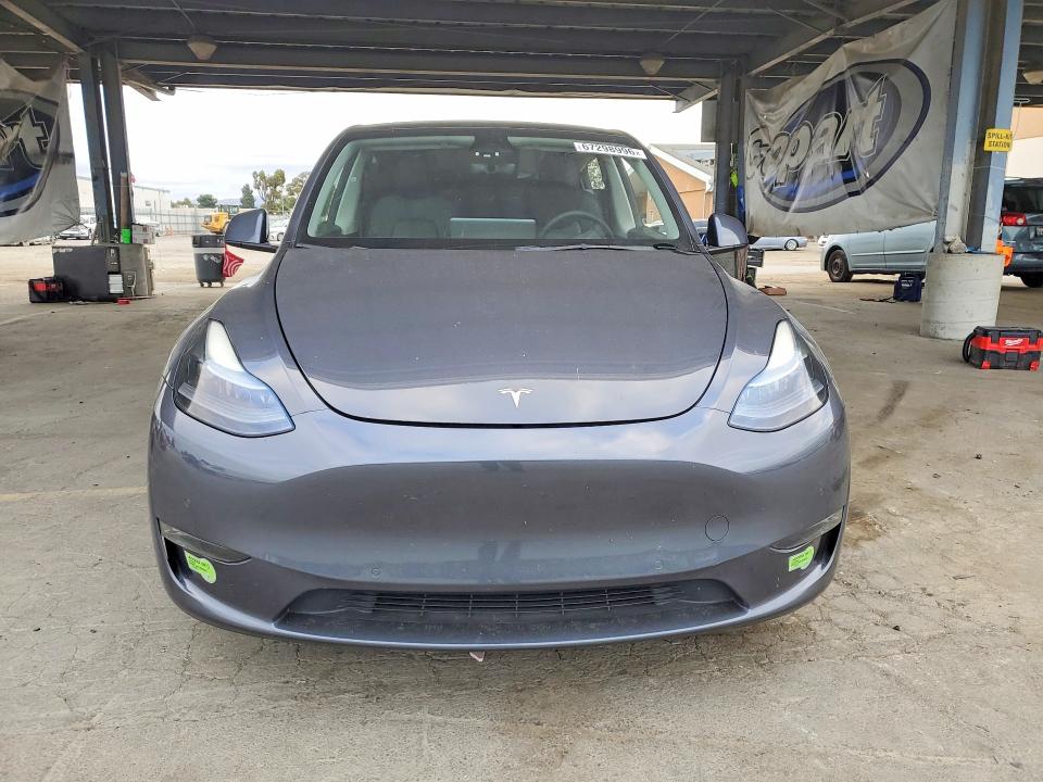 Photo 5 from auction – 2022 TESLA MODEL Y with VIN 7SAYGAEE5NF520554