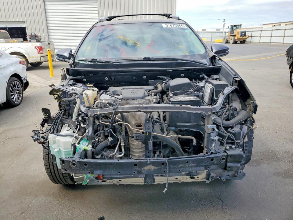 Photo 5 from auction – 2015 TOYOTA RAV4 with VIN 2T3WFREV1FW221824