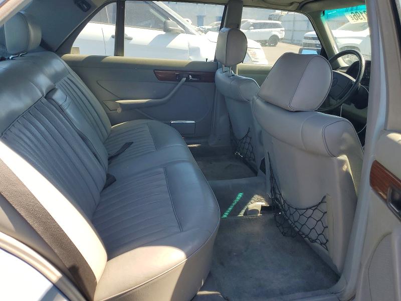 Снимка 10 от търг – 1987 MERCEDES-BENZ 300 с VIN WDBCB25D0HA304996