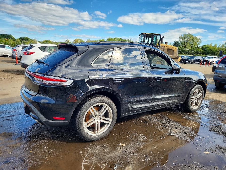 Photo 3 from auction – 2025 PORSCHE MACAN with VIN WP1AA2A50SLB15009