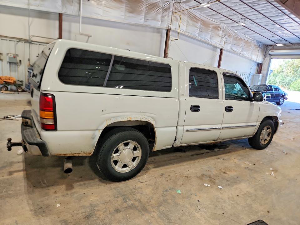 Photo 3 from auction – 2006 GMC NEW SIERRA with VIN 2GTEC13T861157393