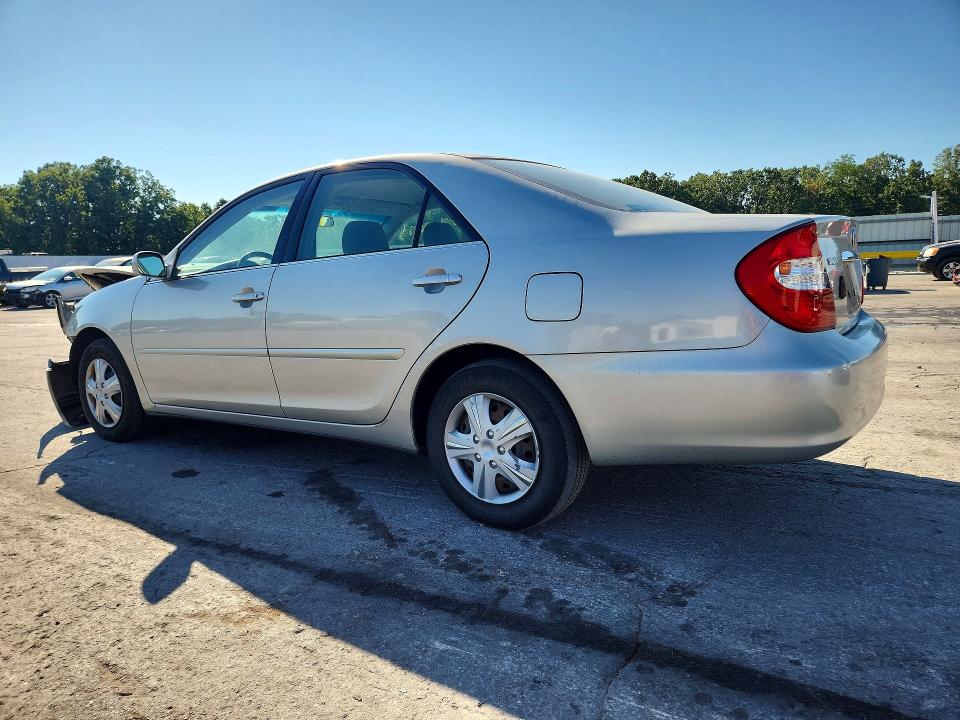 Photo 2 from auction – 2004 TOYOTA CAMRY with VIN 4T1BE32K44U366242