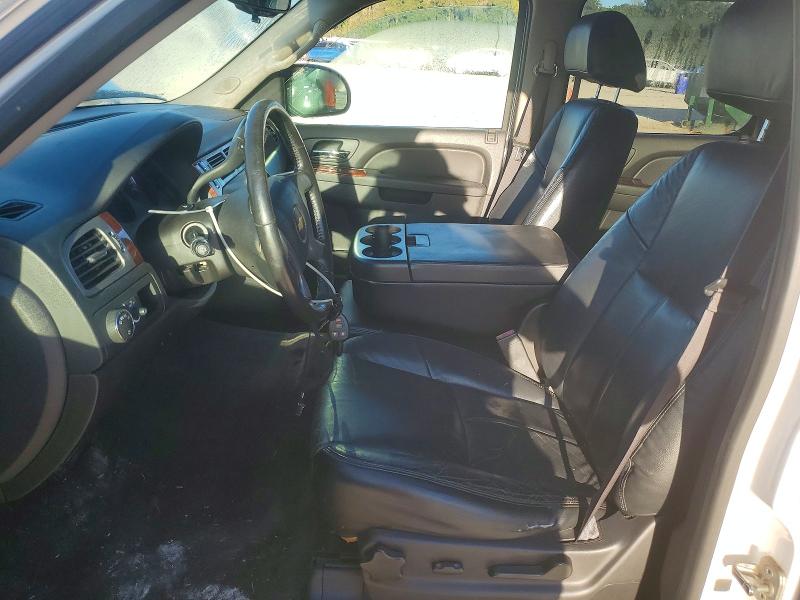 Photo 7 from auction – 2013 CHEVROLET SUBURBAN with VIN 1GNSCHE0XDR145479