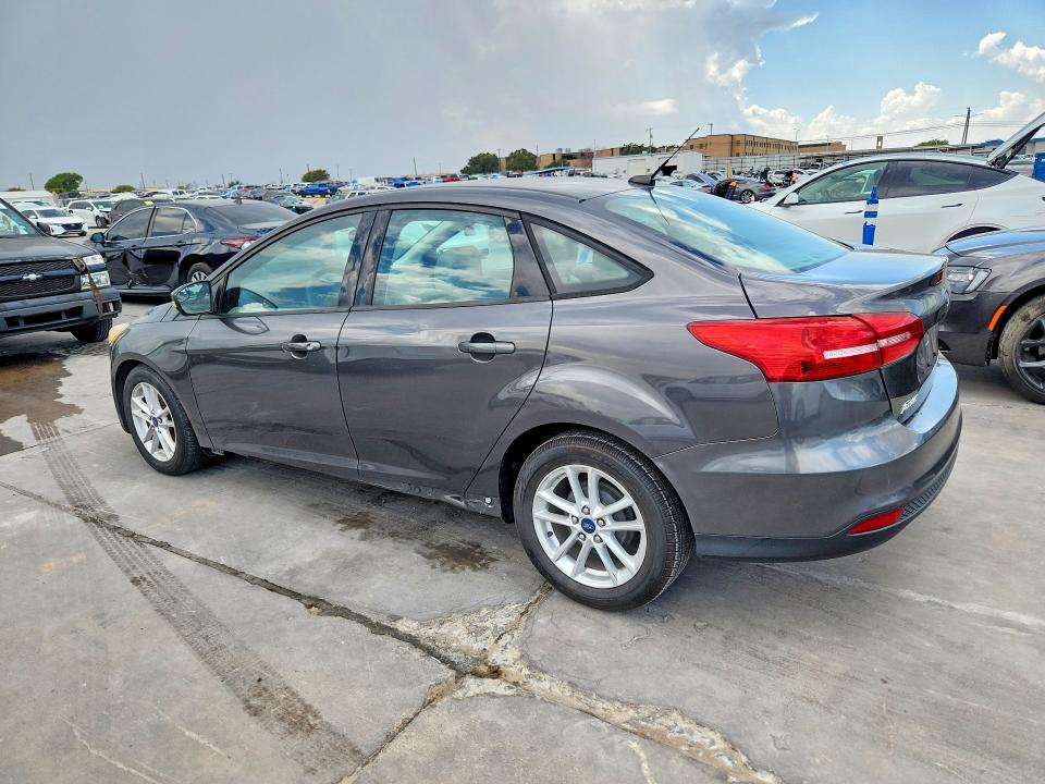 Photo 2 from auction – 2015 FORD FOCUS with VIN 1FADP3F26FL349989