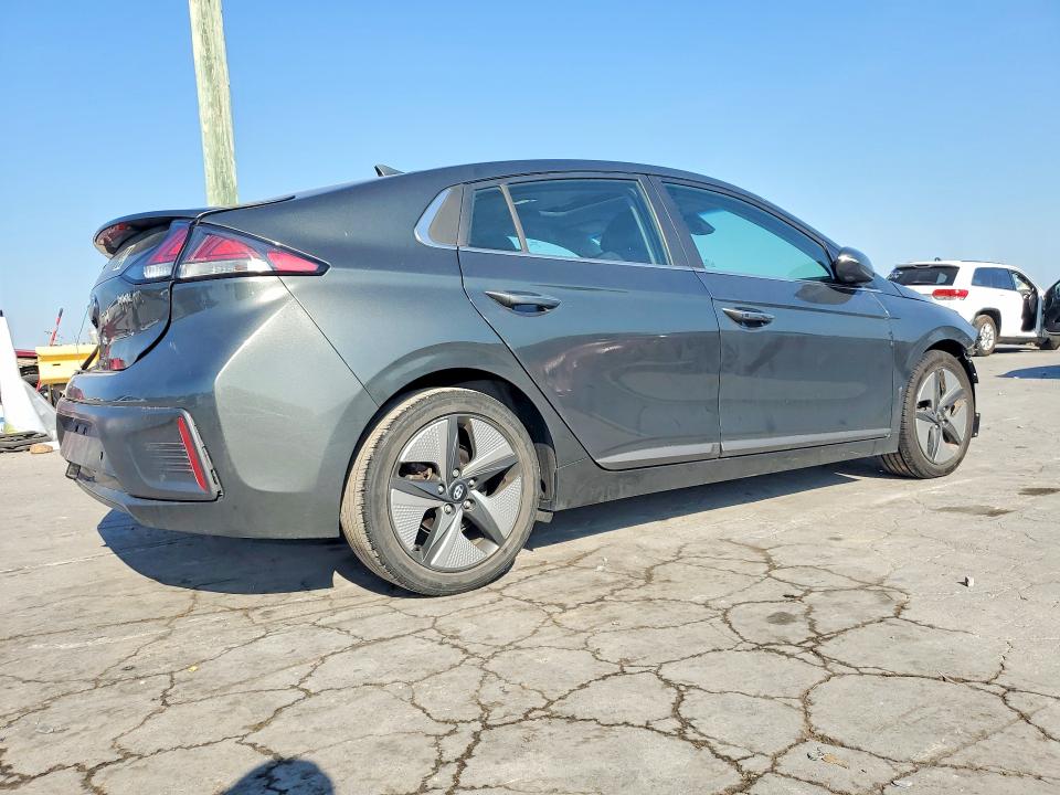 Снимка 3 от търг – 2021 HYUNDAI IONIQ с VIN KMHC05LC2MU255128