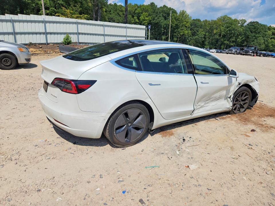 Photo 3 from auction – 2020 TESLA MODEL 3 with VIN 5YJ3E1EB7LF665563