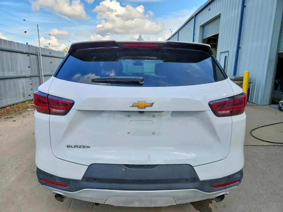 Photo 6 from auction – 2026 CHEVROLET BLAZER with VIN 3GNKBCR43TS147511