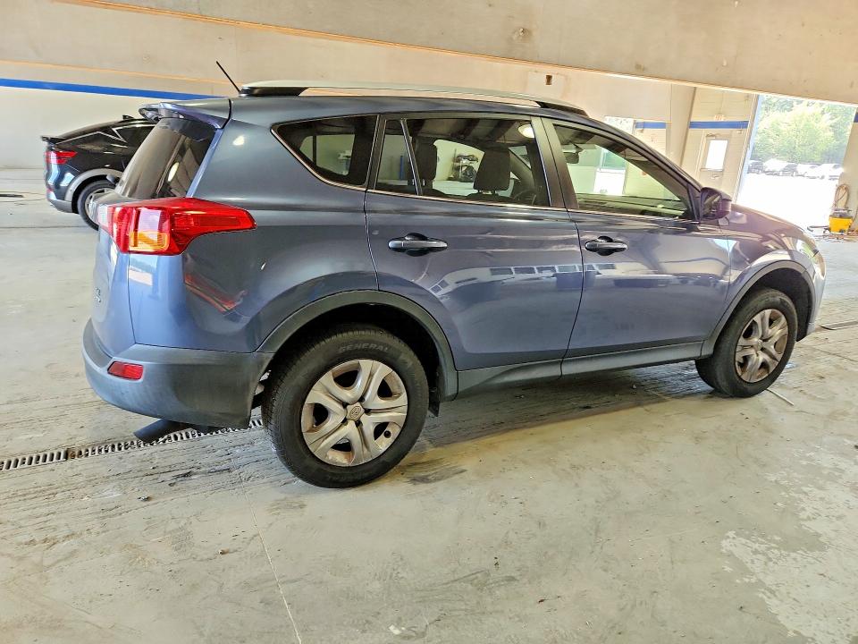 Photo 3 from auction – 2014 TOYOTA RAV4 with VIN JTMBFREV7ED062656