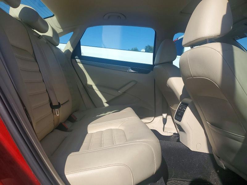 Photo 10 from auction – 2017 VOLKSWAGEN PASSAT with VIN 1VWCT7A36HC048132