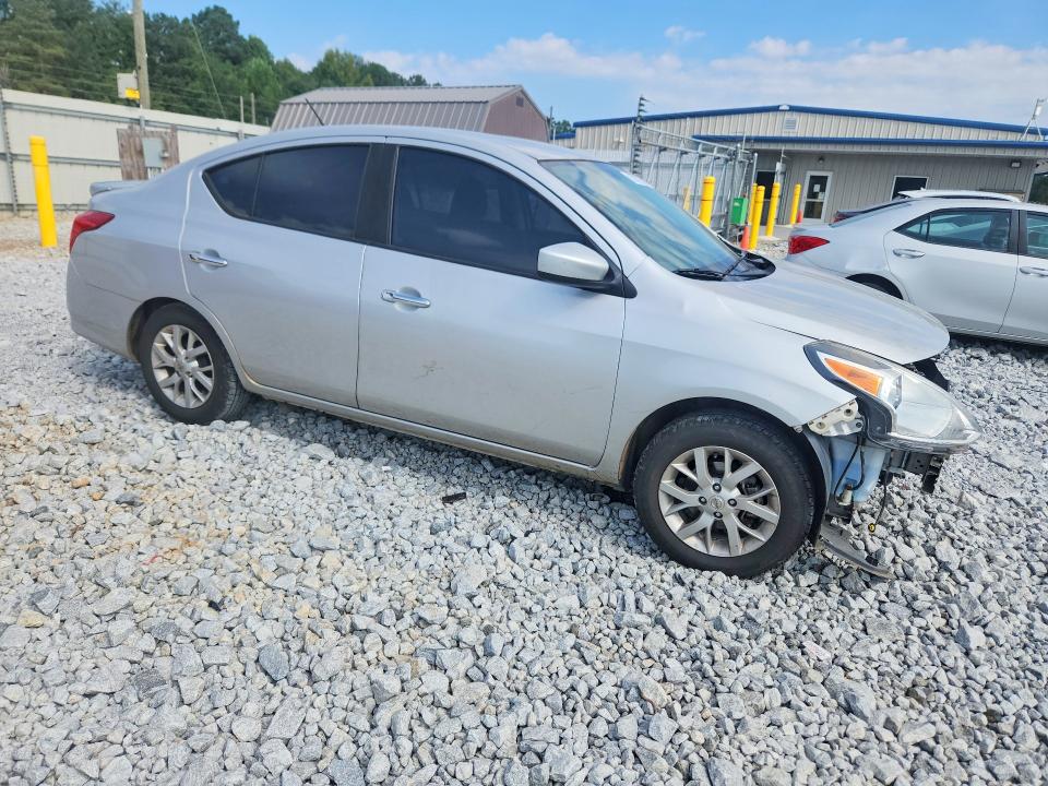 Photo 4 from auction – 2018 NISSAN VERSA with VIN 3N1CN7AP5JL869607