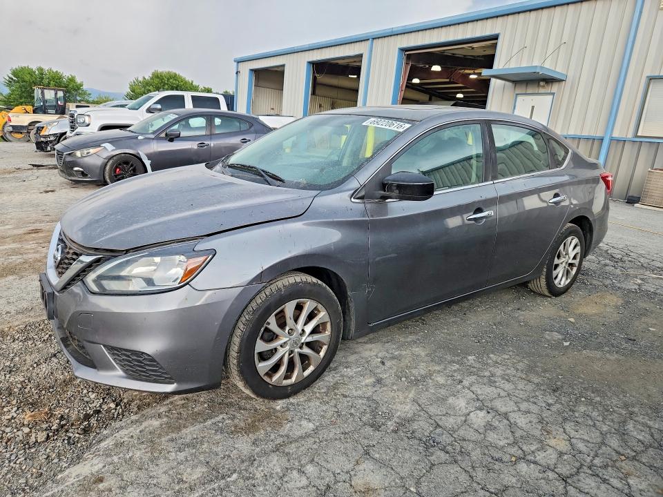 NISSAN SENTRA 2017 with VIN 3N1AB7AP7HY330886 - Photo from auction