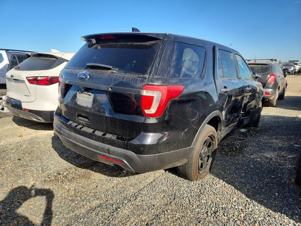 Photo 3 from auction – 2017 FORD EXPLORER with VIN 1FM5K8AR6HGA89101