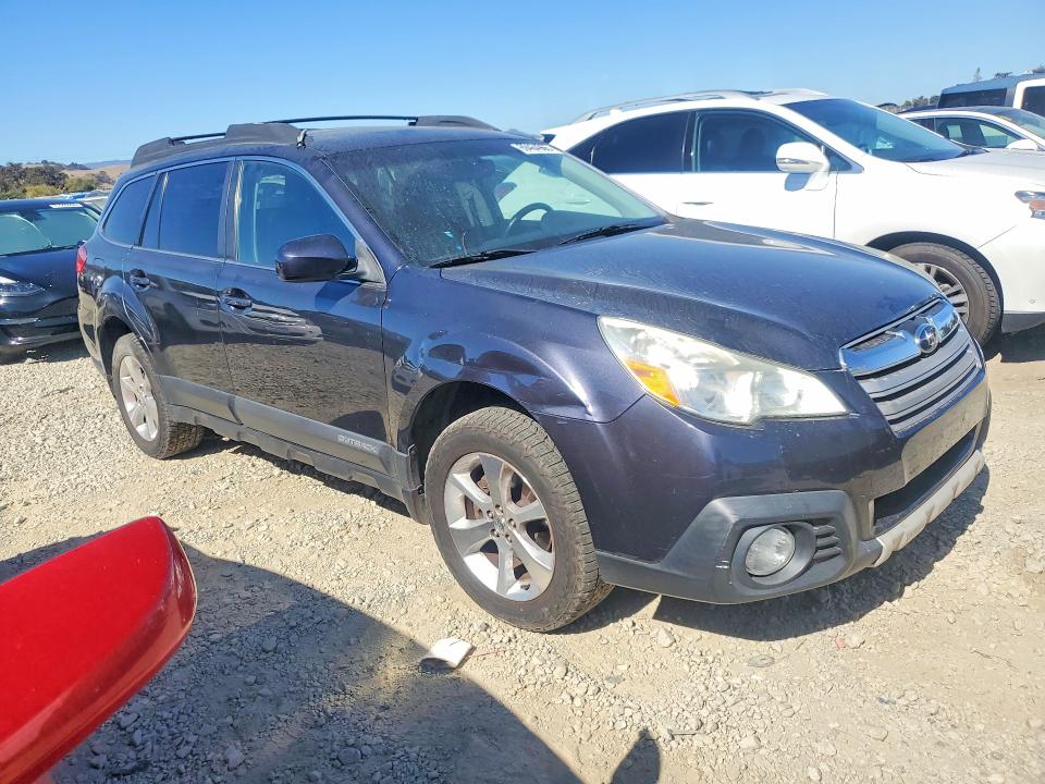 Foto 4 de la subasta – 2013 SUBARU OUTBACK con VIN 4S4BRBKC0D3298597