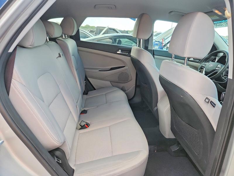 Photo 11 from auction – 2020 HYUNDAI TUCSON with VIN KM8J23A44LU119387