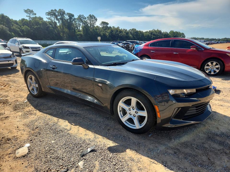 Photo 4 from auction – 2017 CHEVROLET CAMARO with VIN 1G1FD1RX1H0171123