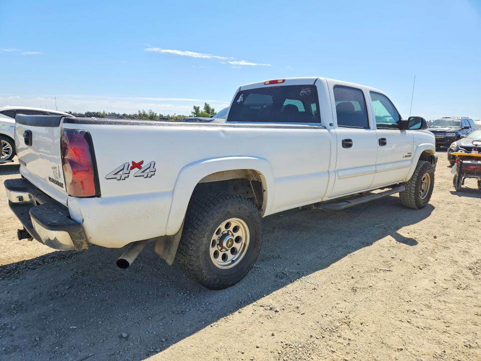 Photo 3 from auction – 2005 CHEVROLET SILVERADO with VIN 1GCHK23205F812456
