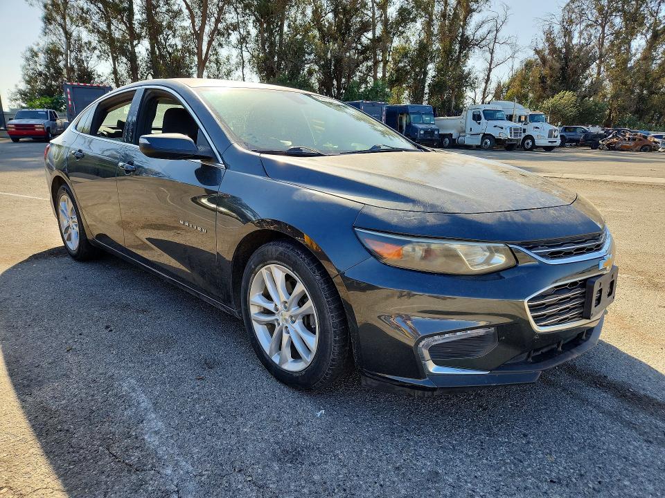 Photo 4 from auction – 2017 CHEVROLET MALIBU with VIN 1G1ZE5ST1HF132781