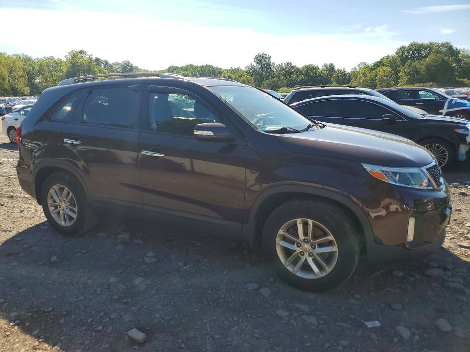 Foto 4 de la subasta – 2014 KIA SORENTO con VIN 5XYKT3A61EG440086