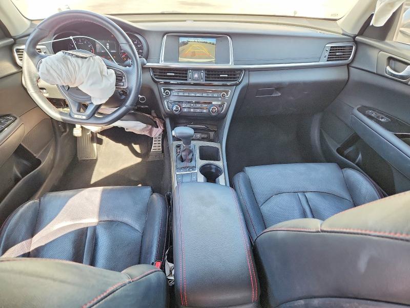 Photo 8 from auction – 2017 KIA OPTIMA with VIN 5XXGW4L29HG143508