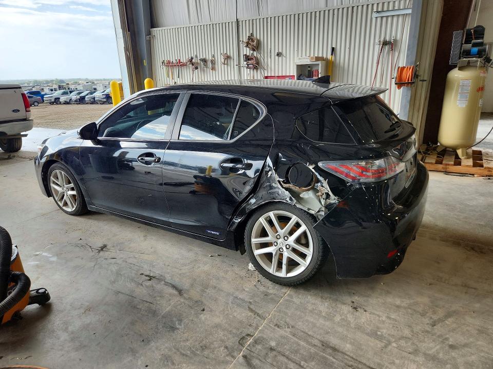Foto 2 de la subasta – 2016 LEXUS CT con VIN JTHKD5BH1G2257730