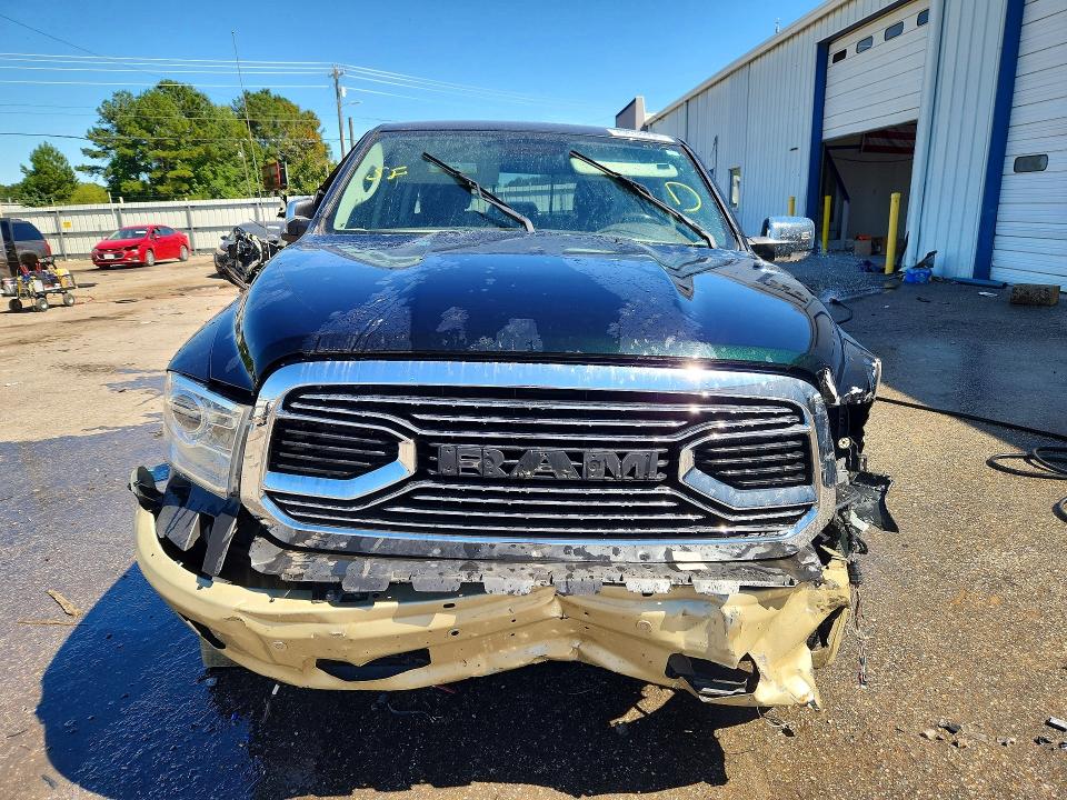 Снимка 5 от търг – 2017 RAM 1500 с VIN 1C6RR6PT4HS621989