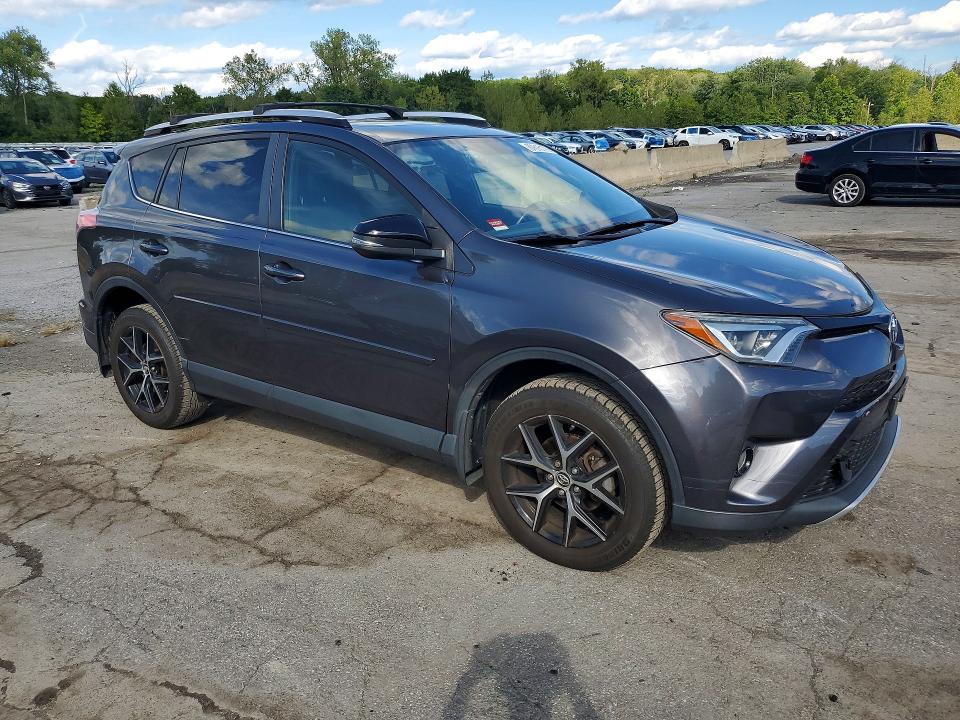 Photo 4 from auction – 2016 TOYOTA RAV4 with VIN JTMJFREV4GJ100294