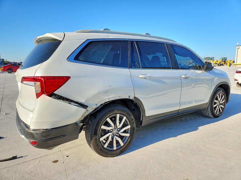 Photo 3 from auction – 2021 HONDA PILOT with VIN 5FNYF5H57MB022339