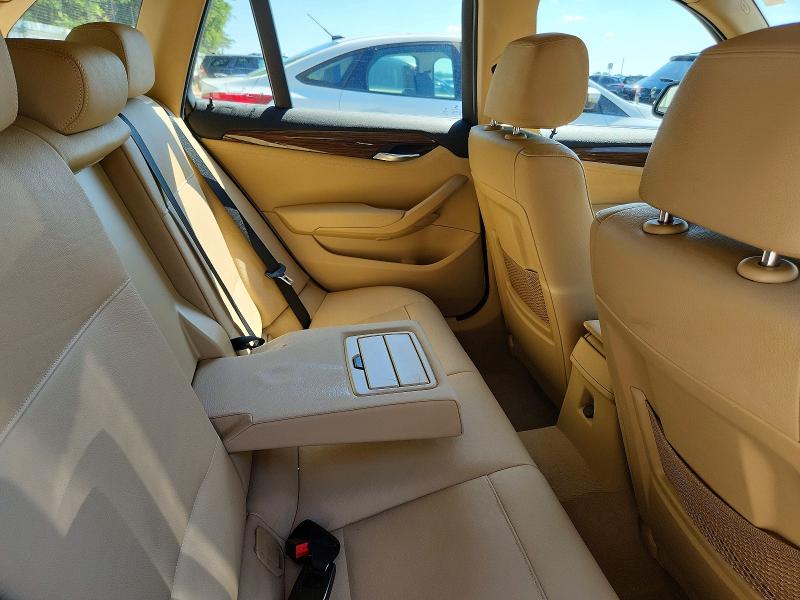 Снимка 10 от търг – 2015 BMW X1 с VIN WBAVM1C52FVW57852