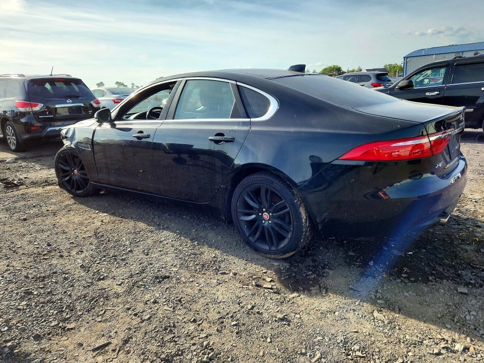 Photo 2 from auction – 2017 JAGUAR XF with VIN SAJBK4BV1HCY40576