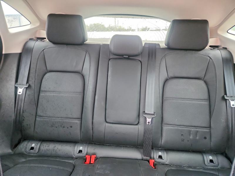 Фото 10 с аукциона – 2019 JAGUAR E-PACE с VIN SADFJ2FX1K1Z47962