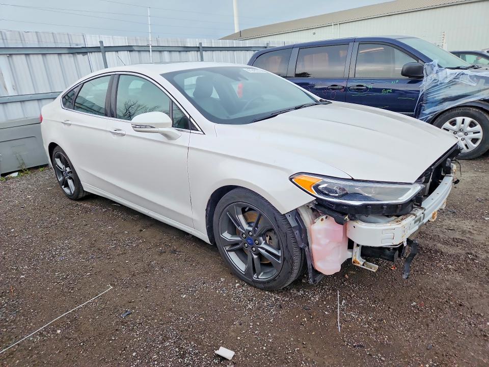 Photo 4 from auction – 2017 FORD FUSION with VIN 3FA6P0VP0HR376419