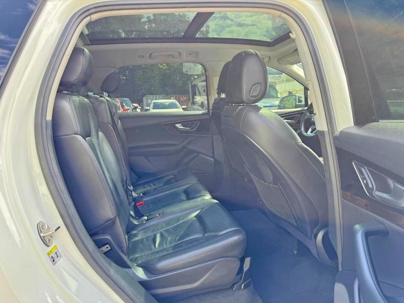 Photo 11 from auction – 2018 AUDI Q7 with VIN WA1LAAF7XJD023827