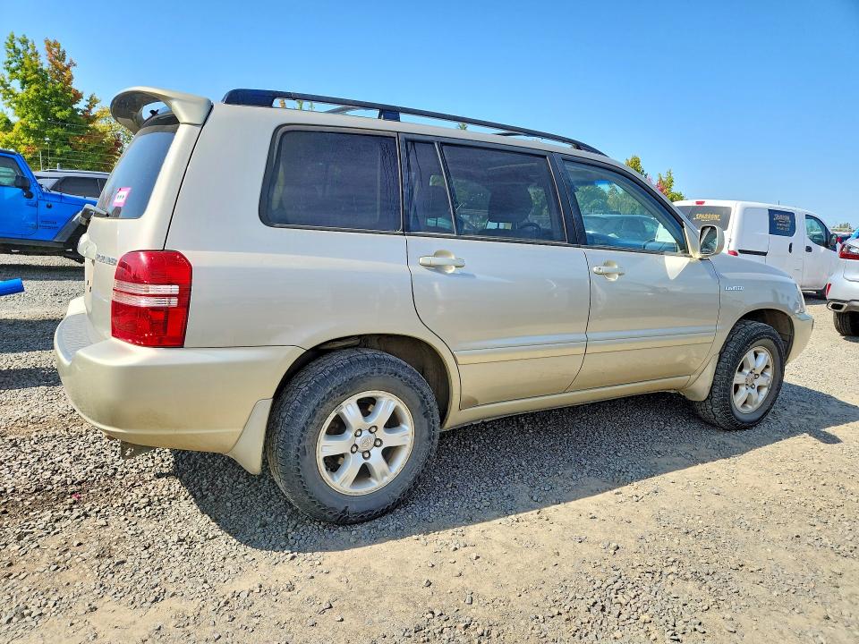 Photo 3 from auction – 2002 TOYOTA HIGHLANDER with VIN JTEHF21A620071237