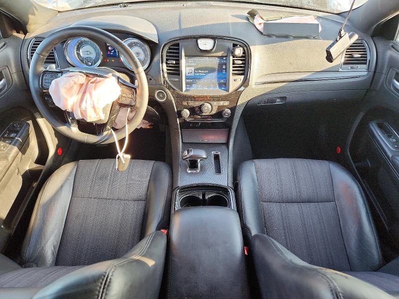 Photo 8 from auction – 2013 CHRYSLER 300 with VIN 2C3CCAGG6DH595391
