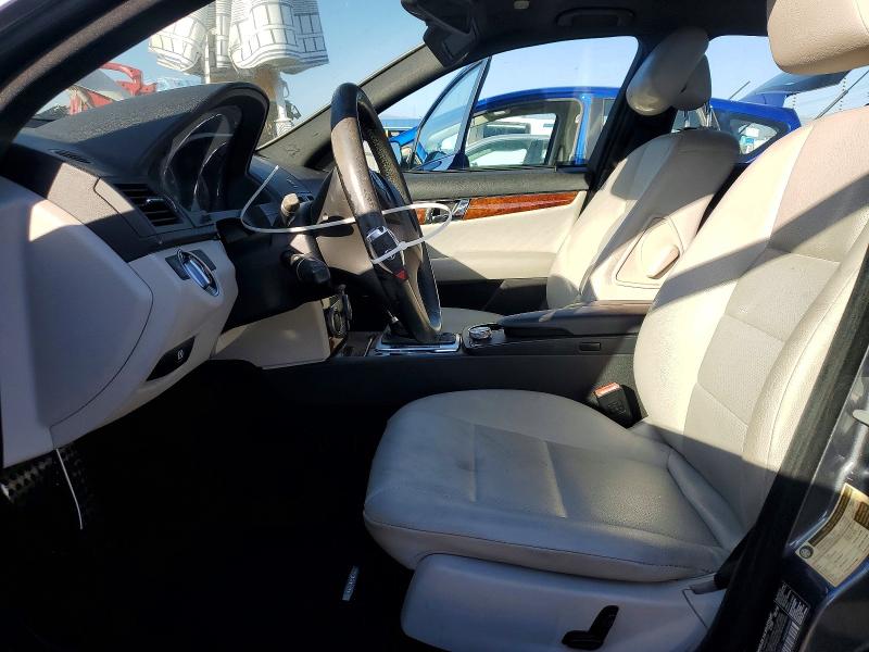 Photo 7 from auction – 2011 MERCEDES-BENZ C with VIN WDDGF8BB7BR148435