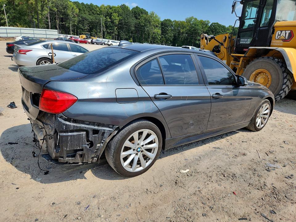 صورة رقم 3 من المزاد - 2014 BMW 328 مع VIN WBA3A5C53EF605954