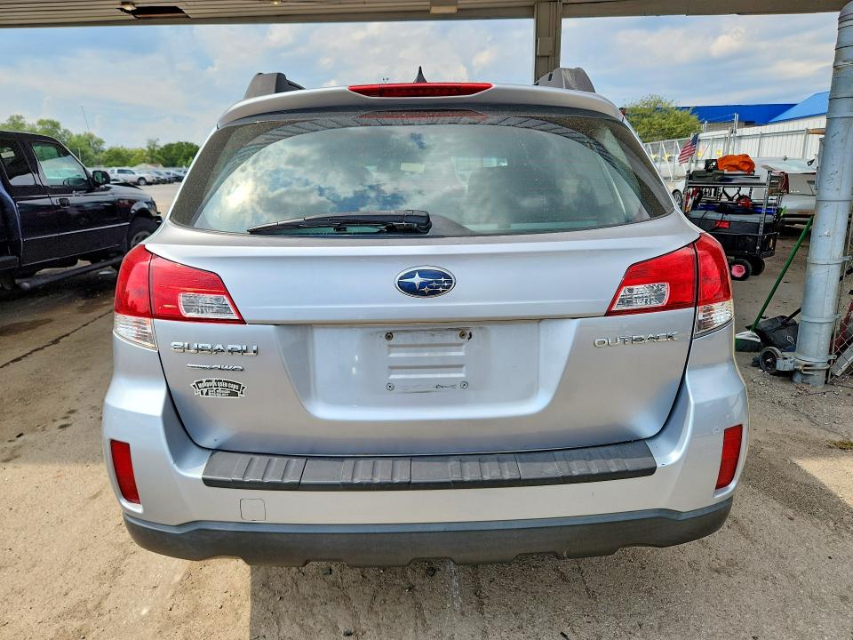 Zdjęcie 6 z aukcji – 2014 SUBARU OUTBACK z VIN 4S4BRCCC4E3317478