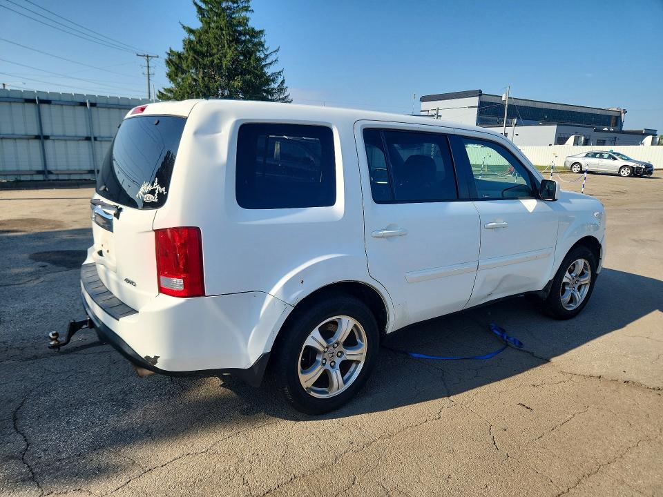 Photo 3 from auction – 2014 HONDA PILOT with VIN 5FNYF4H48EB046670