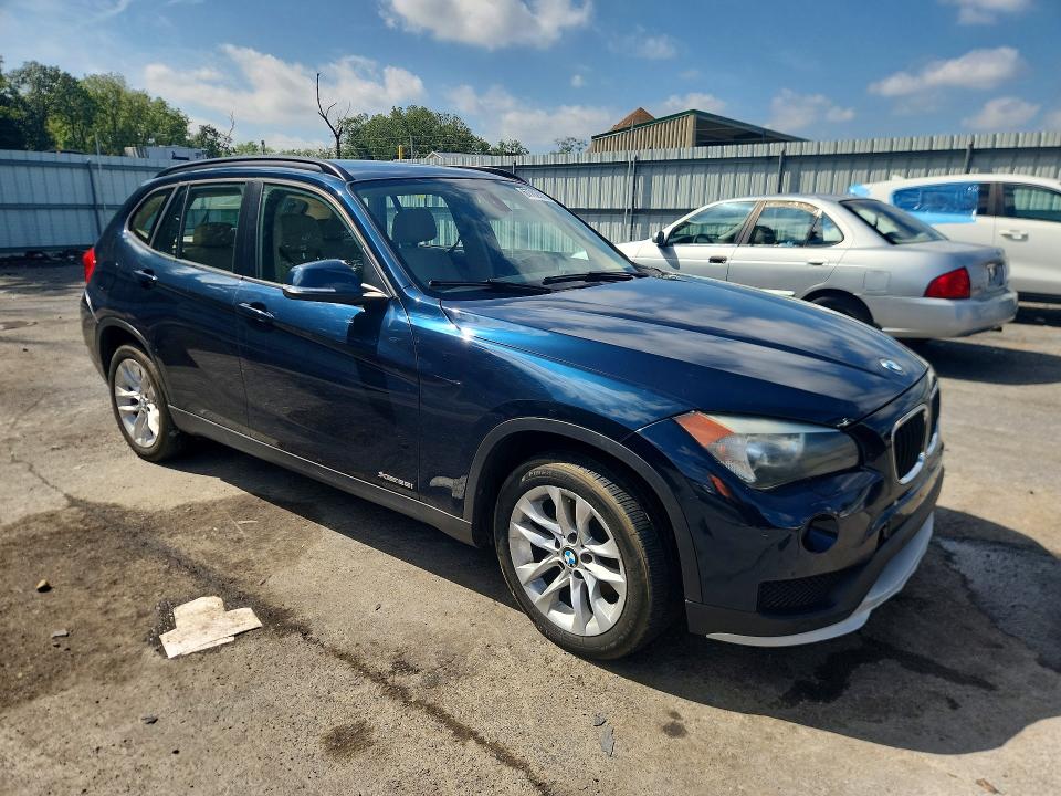 Photo 4 from auction – 2015 BMW X1 with VIN WBAVL1C57FVY30123