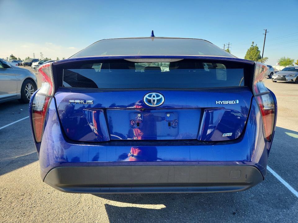 Photo 6 from auction – 2016 TOYOTA PRIUS with VIN JTDKARFU1G3520320