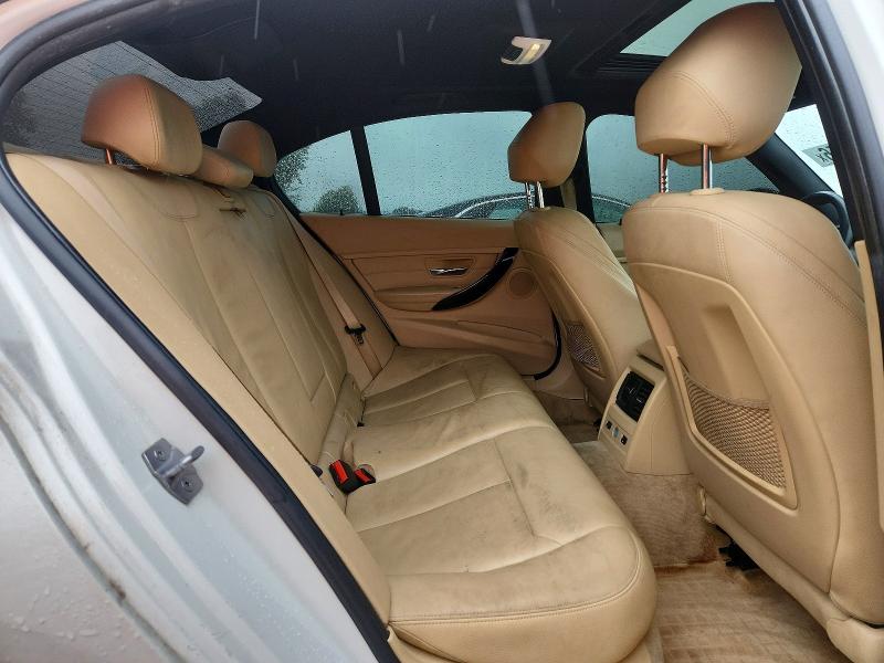 Zdjęcie 10 z aukcji – 2015 BMW 328 z VIN WBA3B5G58FNS12840
