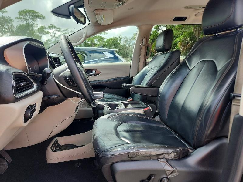 Снимка 7 от търг – 2017 CHRYSLER PACIFICA с VIN 2C4RC1BG1HR803609